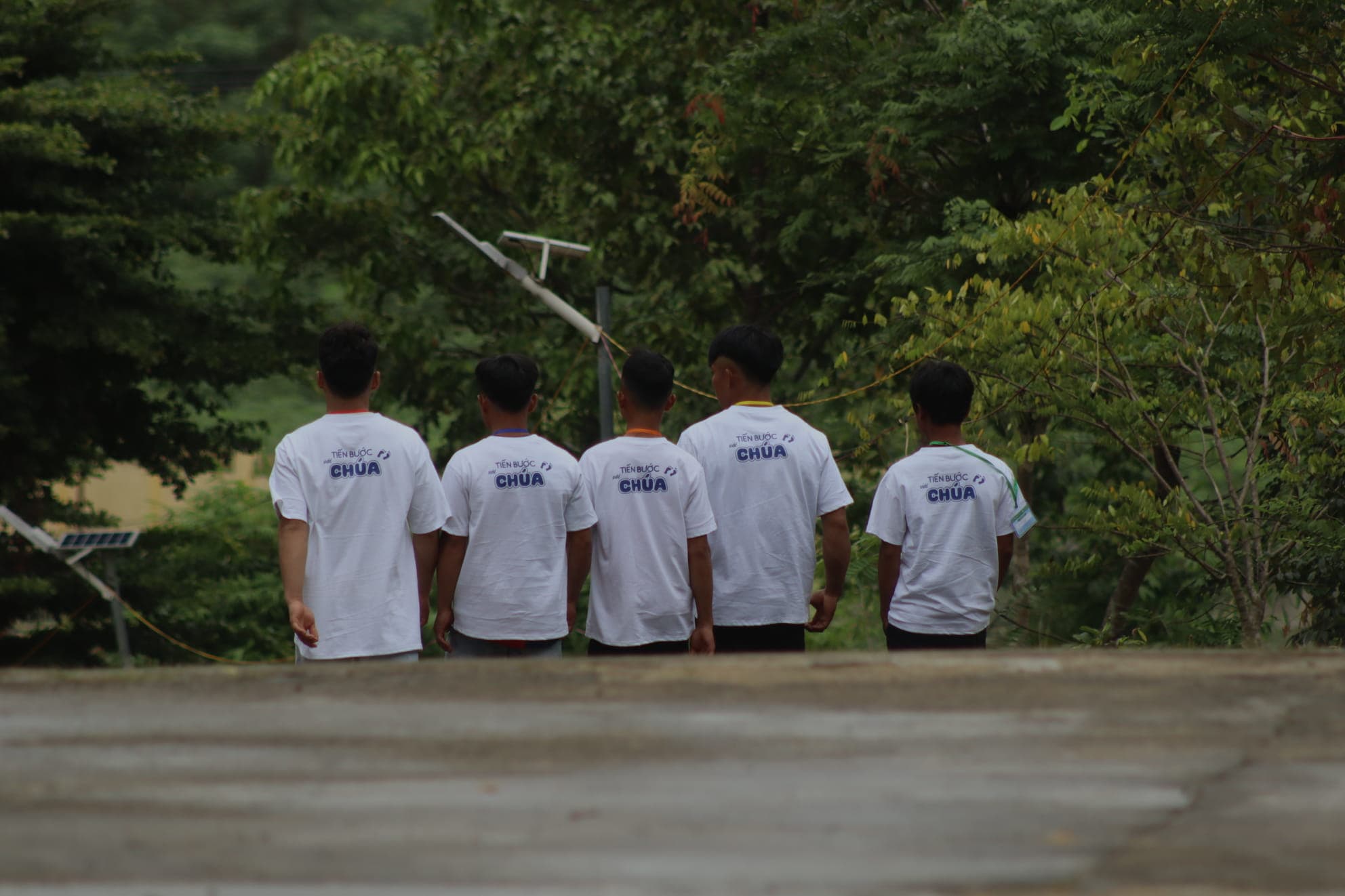 Bốn Cách Giúp Thiếu Niên Đối Diện Với Vấn Đề Đau Khổ